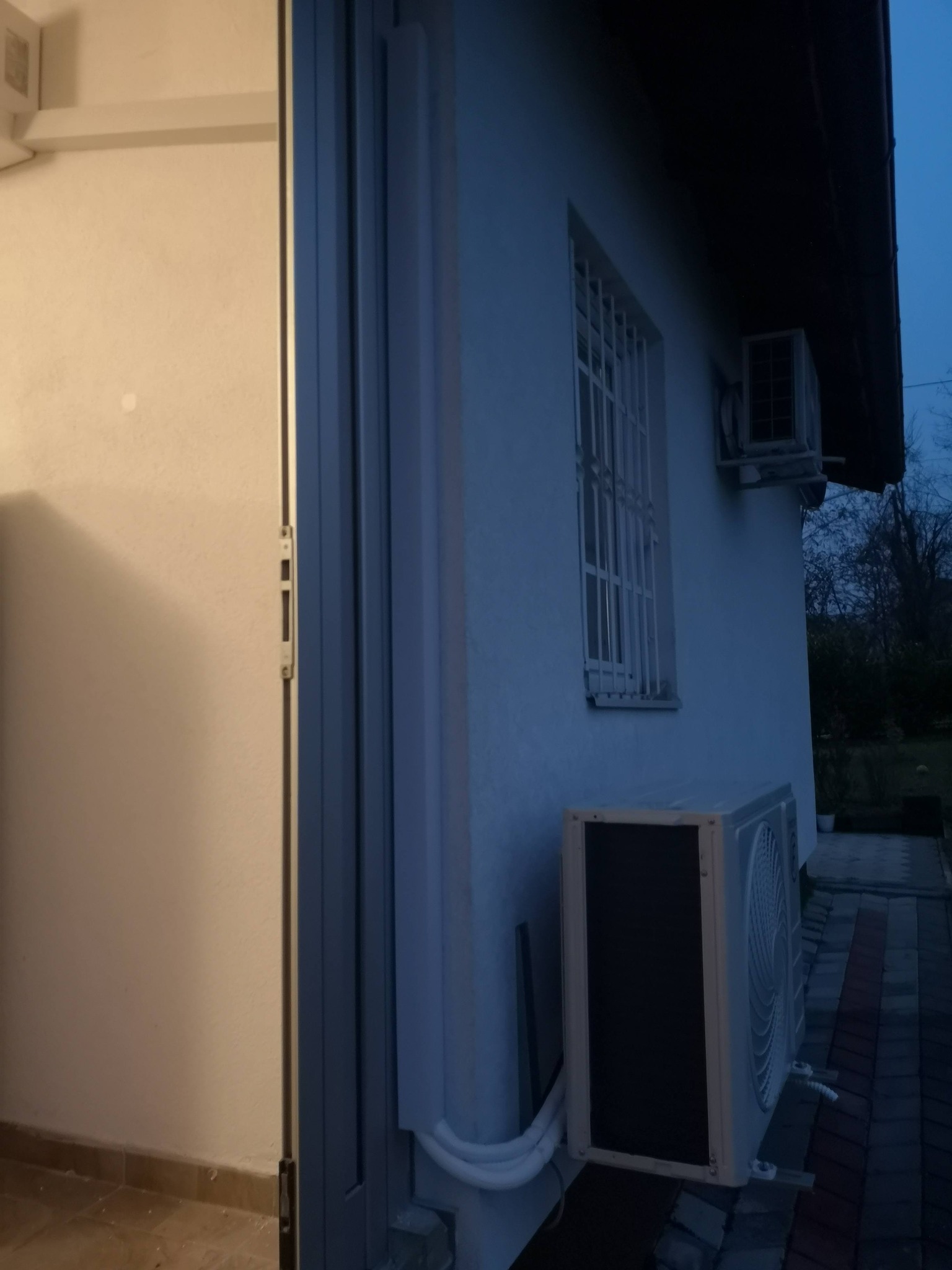 Unutrašnja jedinica Frozzini klima uređaja